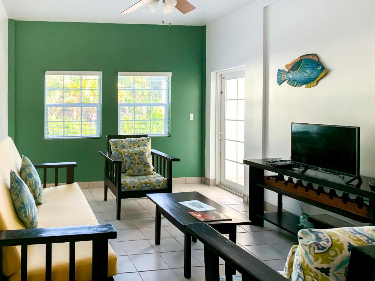 Best Western Grand Baymen Gardens San Pedro  Εξωτερικό φωτογραφία