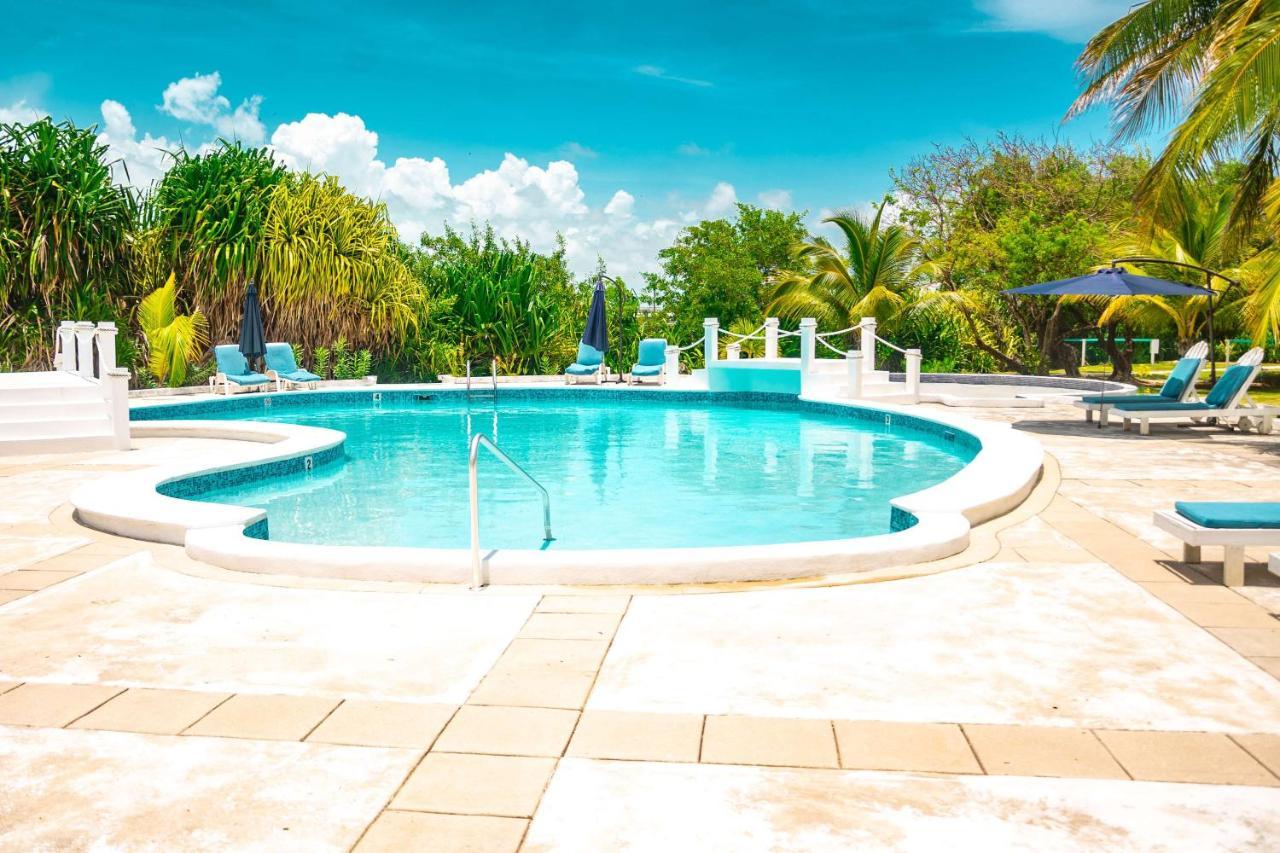 Best Western Grand Baymen Gardens San Pedro  Εξωτερικό φωτογραφία