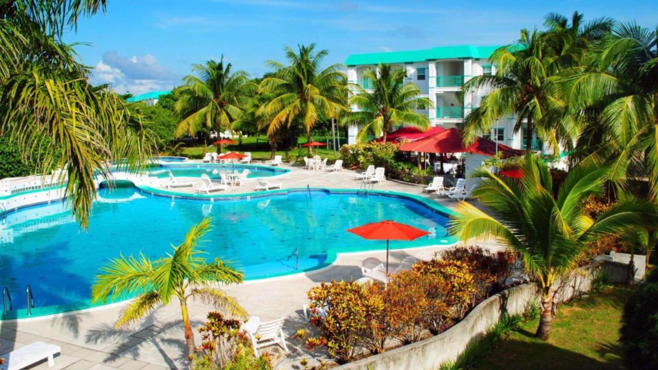 Best Western Grand Baymen Gardens San Pedro  Εξωτερικό φωτογραφία