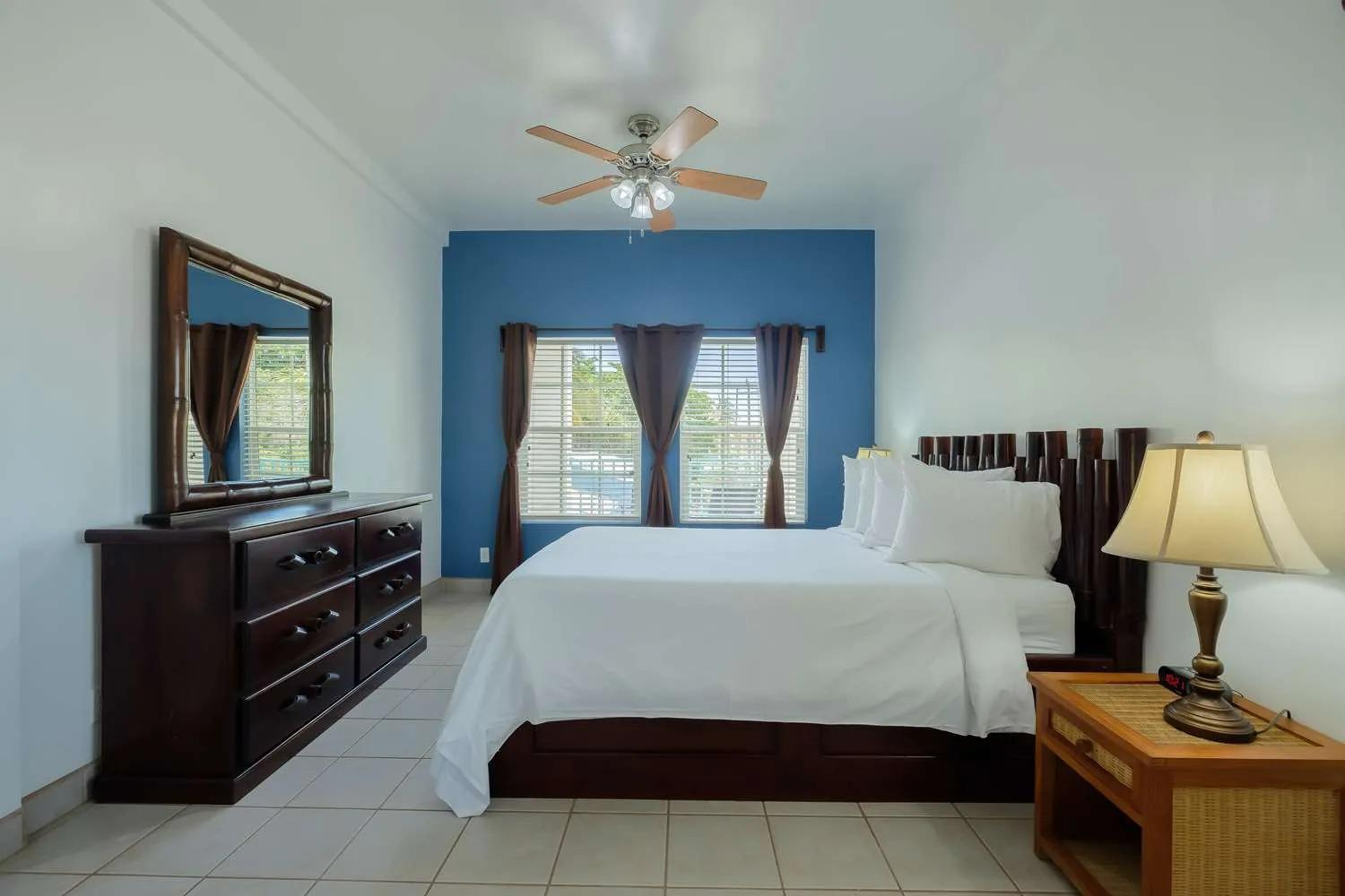 Best Western Grand Baymen Gardens San Pedro  Εξωτερικό φωτογραφία