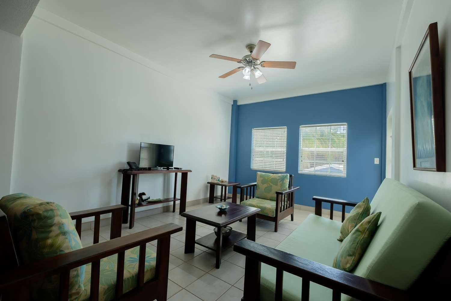 Best Western Grand Baymen Gardens San Pedro  Εξωτερικό φωτογραφία